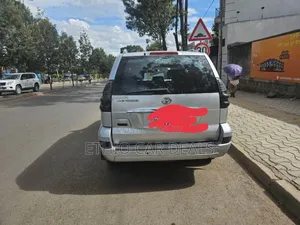 Toyota Land Cruiser Prado 2005 Silver