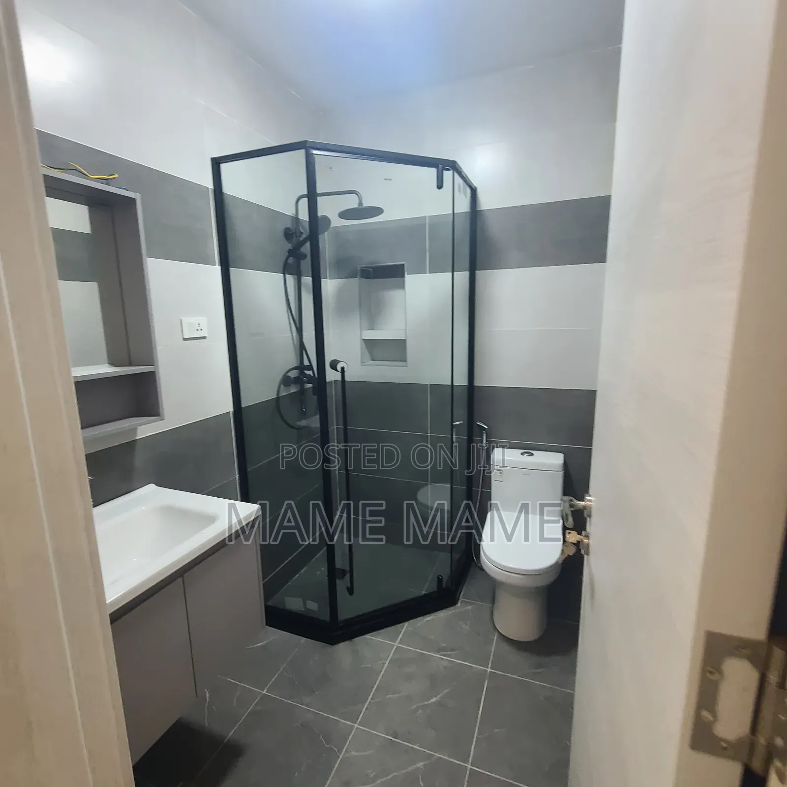 Furnished 3bdrm Apartment in Addis Abeba, Bole for sale