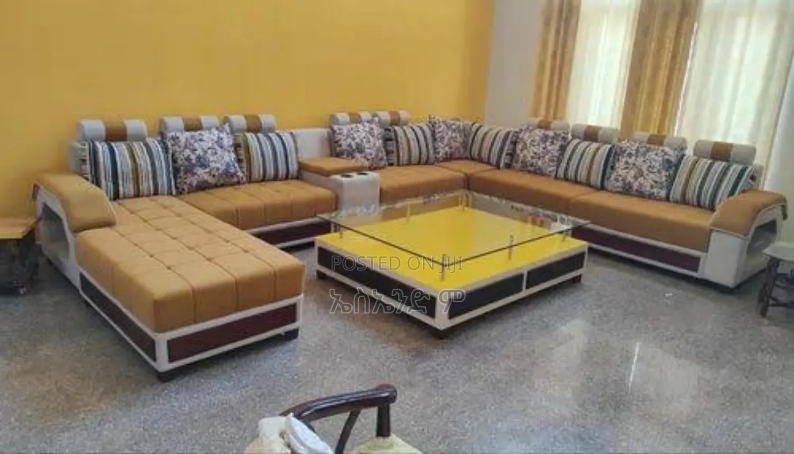 Golden Adama Sofa Design With Table