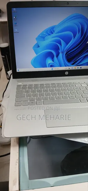 Photo - New Laptop HP Pavilion 15 8GB Intel Core I7 HDD+SSD 1T