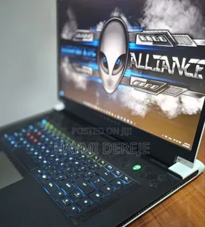 New Laptop Alienware M17x R2 16GB Intel Core I7 SSD 1T
