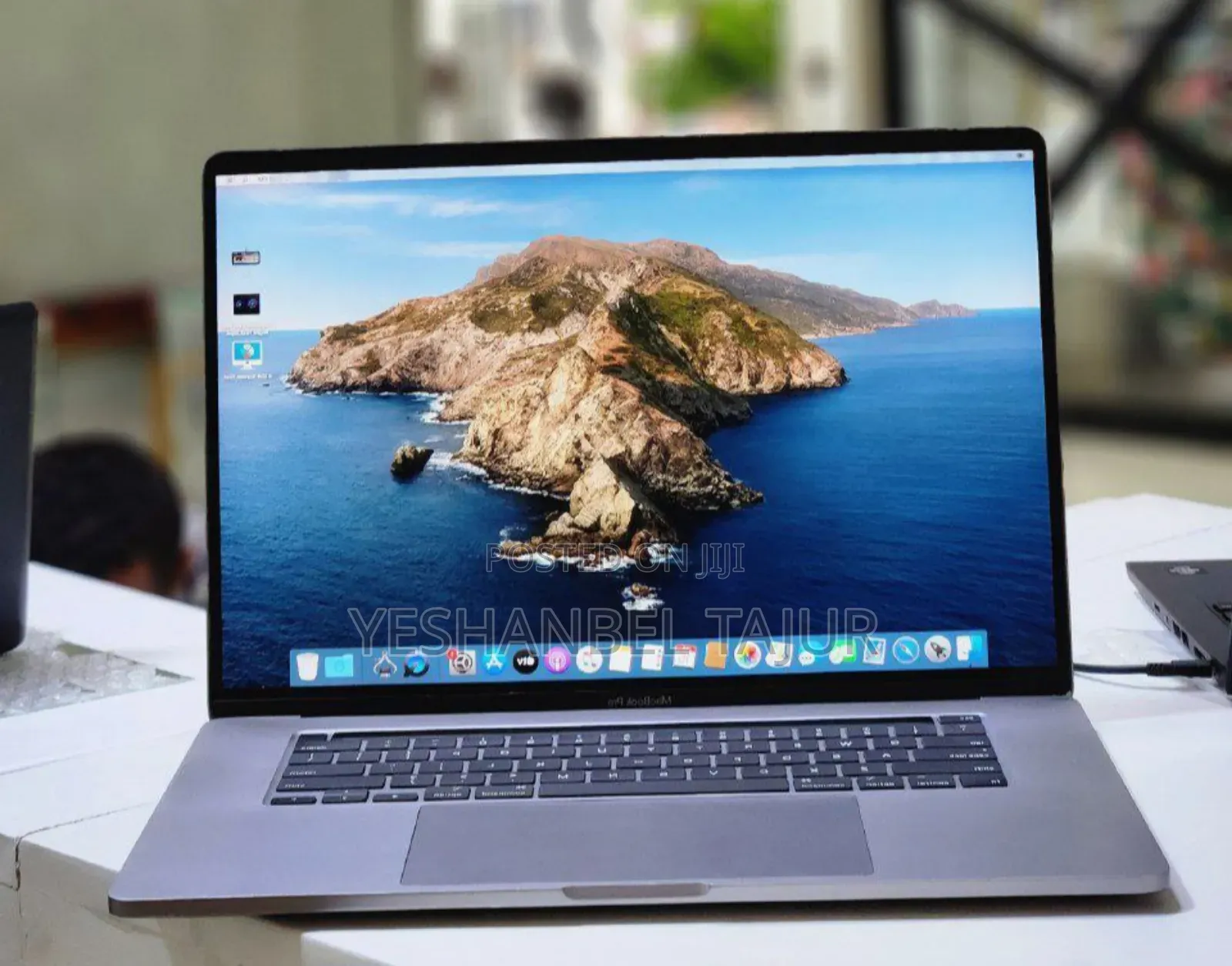 New Laptop Apple MacBook Pro 2019 32GB Intel Core I9 SSD 1T