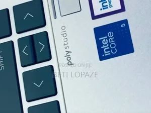 New Laptop HP Envy X360 8GB Intel Core I5 SSD 512GB