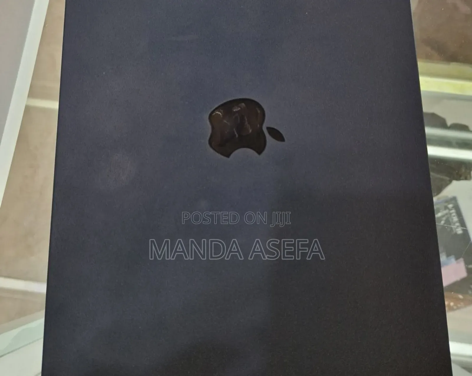 New Laptop Apple MacBook Air 2022 M2 8GB Apple M2 SSD 256GB