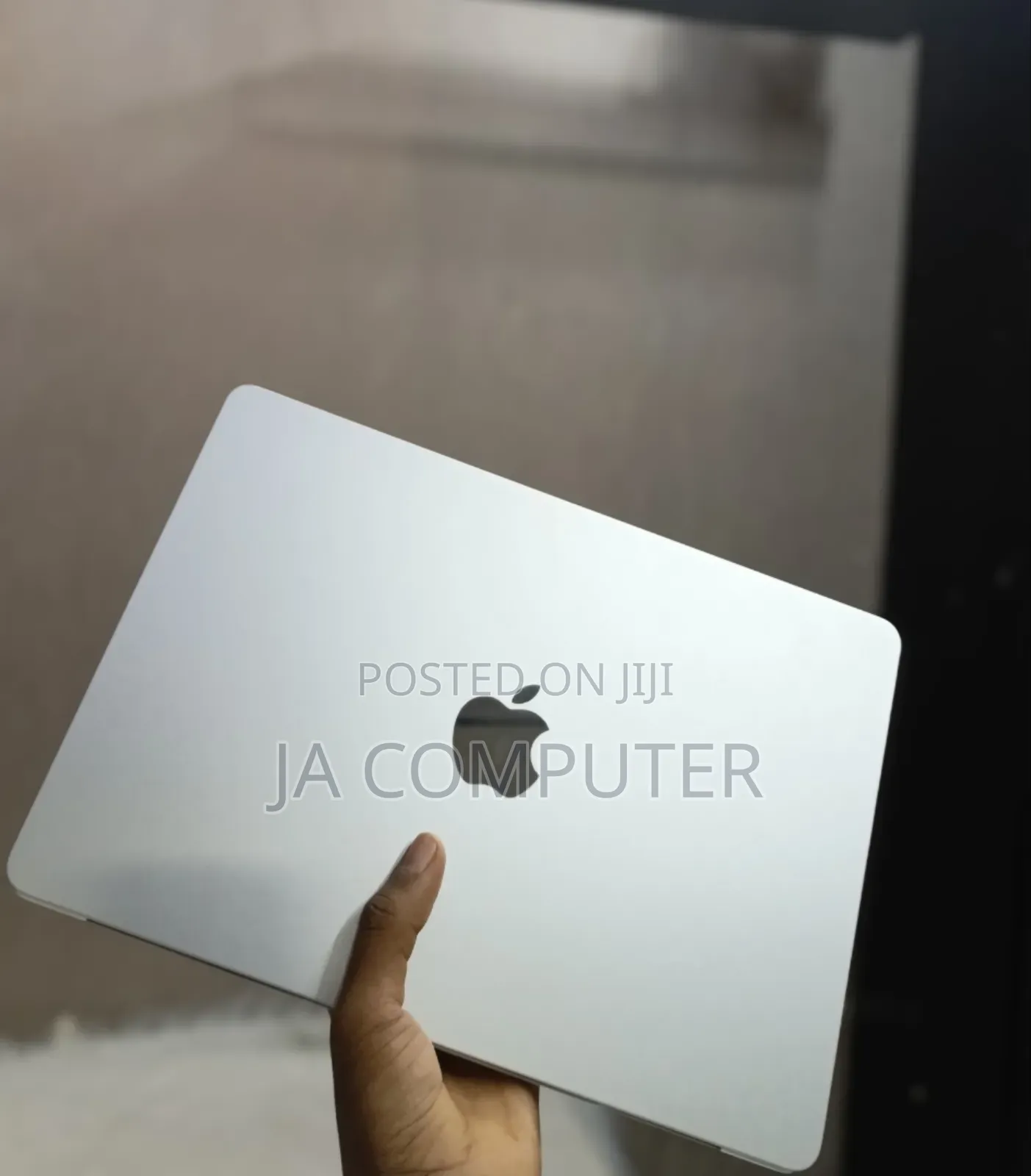 New Laptop Apple MacBook Air 2020 M1 8GB Apple M1 SSD 256GB