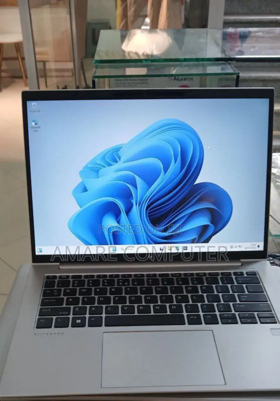 New Laptop HP EliteBook 845 G10 16GB AMD Ryzen 5 SSD 512GB