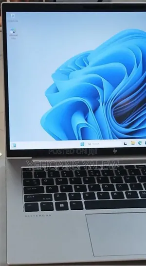 New Laptop HP EliteBook 845 G10 16GB AMD Ryzen 5 SSD 512GB