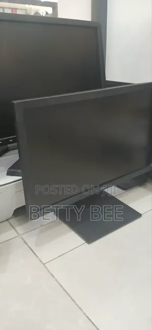 Desktop Computer Dell OptiPlex 3020 4GB Intel Core I5 HDD 1T