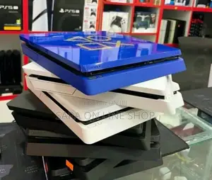 Photo - Sony Playstation 4 Slim / Ps 4 Fat