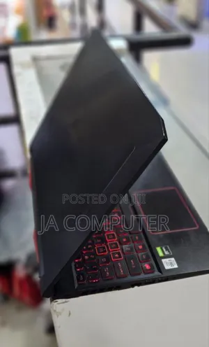 New Laptop Acer Nitro 5 16GB AMD Ryzen 5 SSHD (Hybrid) 750GB