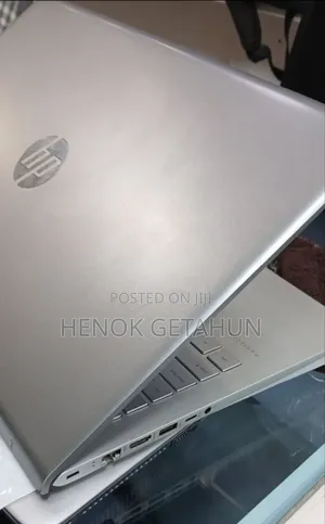 New Laptop HP Pavilion 15 8GB Intel Core I7 SSD 256GB