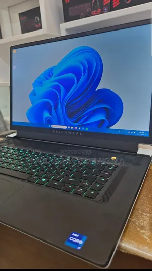 New Laptop Alienware M17x R2 32GB Intel Core I7 SSD 1T