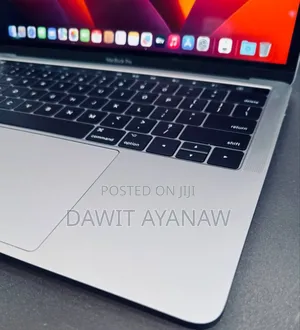 New Laptop Apple MacBook Pro 2017 8GB Intel Core I5 SSD 256GB