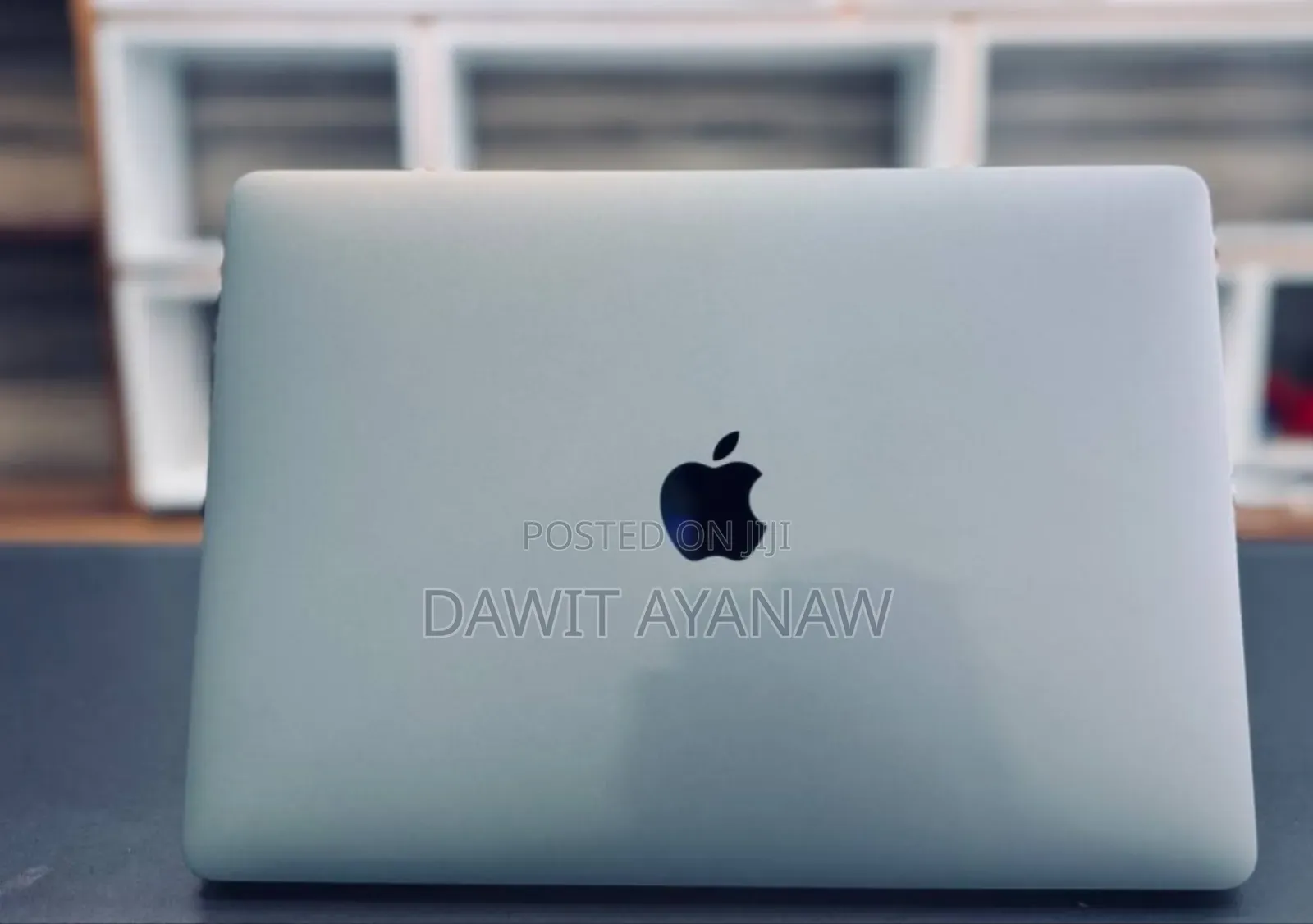 New Laptop Apple MacBook Pro 2017 8GB Intel Core I5 SSD 256GB