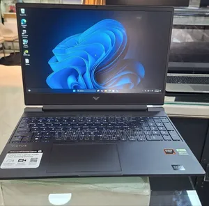 Photo - New Laptop HP 16GB AMD Ryzen 5 SSD 512GB