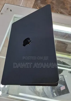 New Laptop Apple MacBook Air 2022 M2 8GB Intel Core I5 SSD 256GB