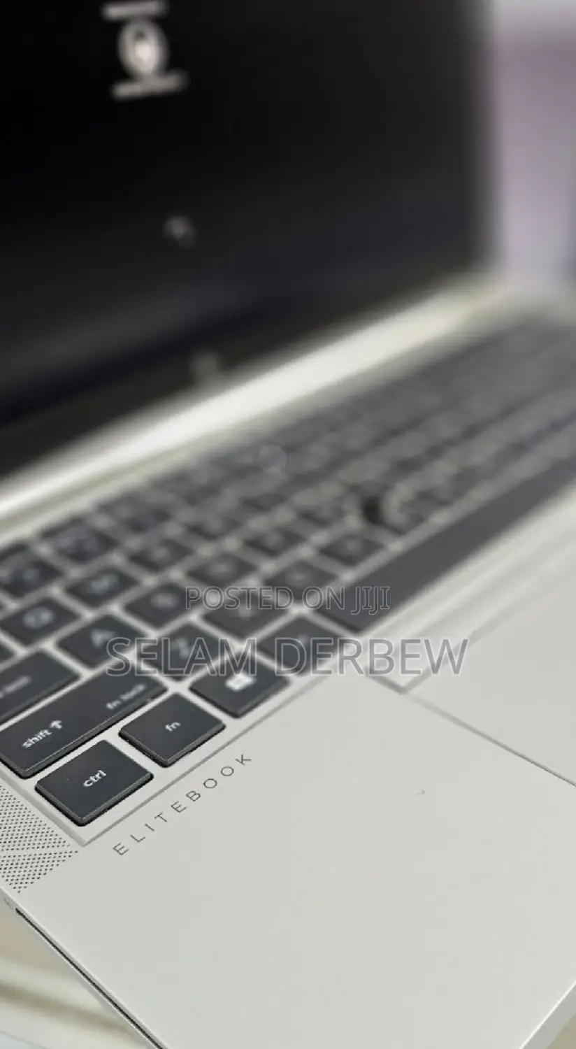 New Laptop HP EliteBook 840 G8 16GB Intel Core I5 SSD 512GB