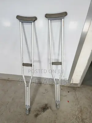 Crutches盎司crutches鴦我crutches盎然crutches Medical Two Pairs