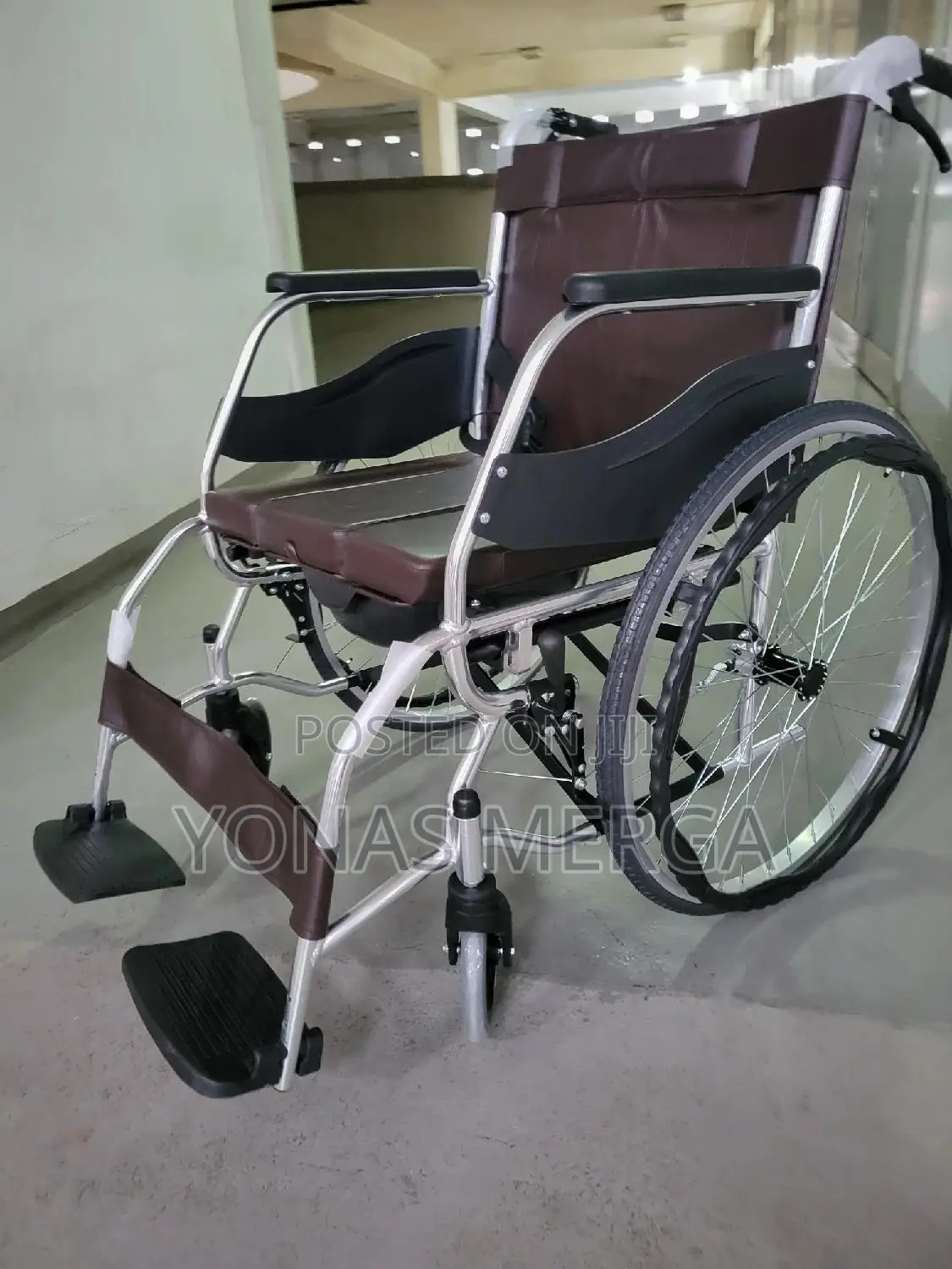 Toilet Wheelchair茲٤home, in Care Facilities, or Hospitals