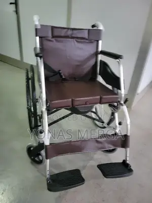 Toilet Wheelchair٦٦transport Wheelchair With Foot Rest博wheel