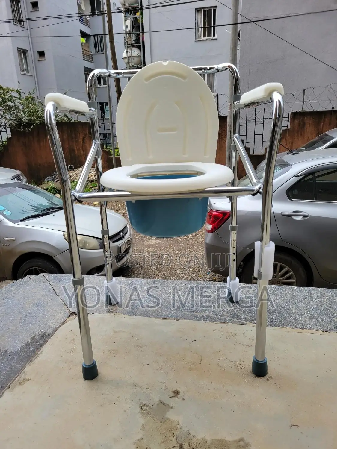 Foldable Commode Chair٥巿toilet Chair∆∆Pot Commode Chairههpot
