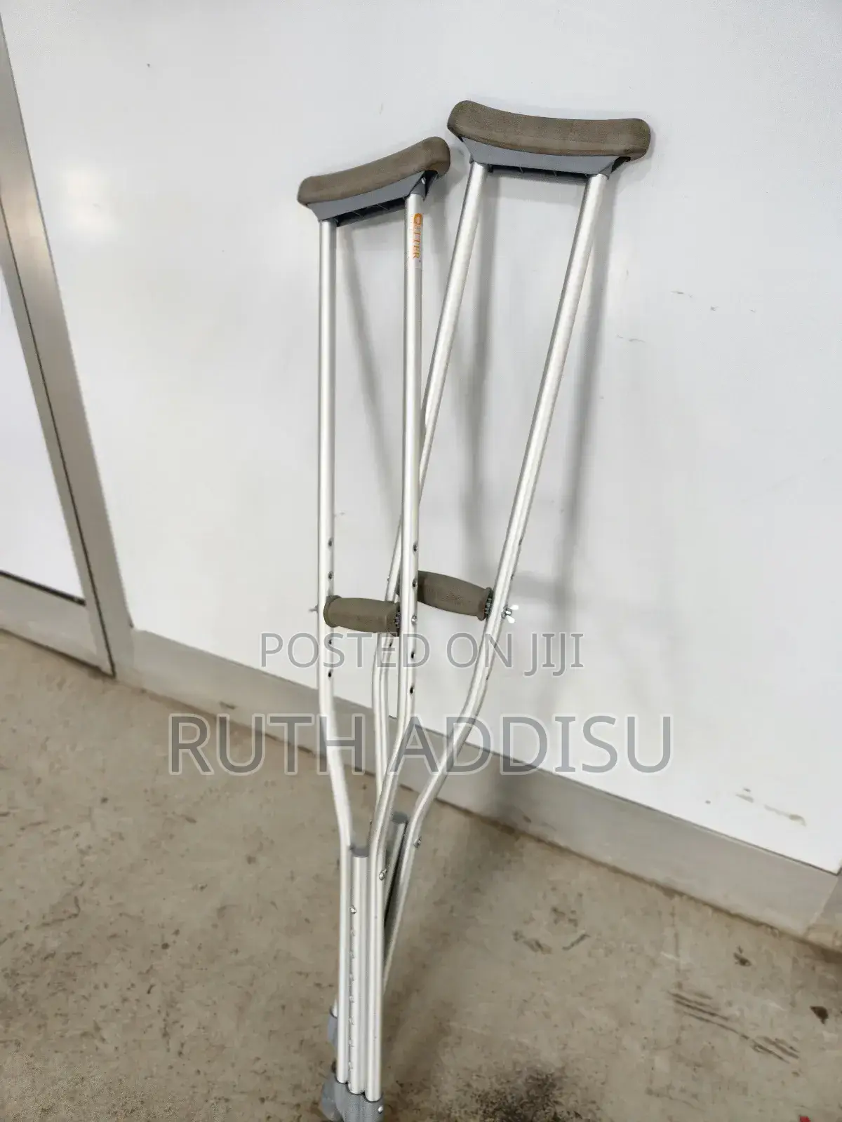 Axillary Bilateral Crutches可愛crutches盎我axillary Crutches