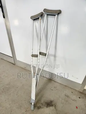 Photo - Crutches鴦了crutches袴你crutches鴦你bilateral Crutches型號crutches
