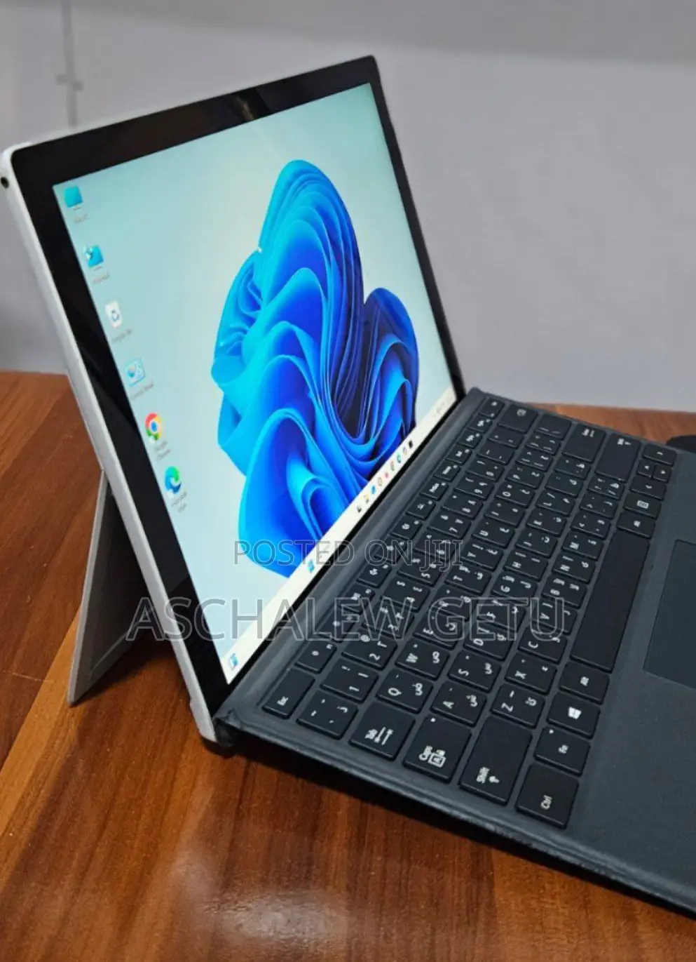 New Laptop Microsoft Surface 8GB Intel Core I5 SSD 1T