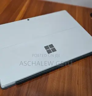 New Laptop Microsoft Surface 8GB Intel Core I5 SSD 1T