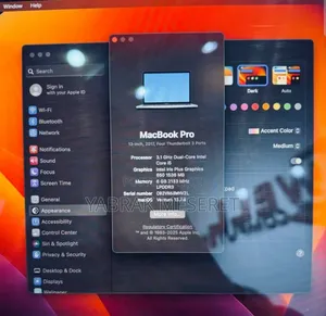 New Laptop Apple MacBook Pro 2017 8GB Intel Core I7 SSD 256GB