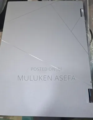 New Laptop Asus ZenBook Flip 14 UX461UN 16GB Intel Core I7 SSD 1T