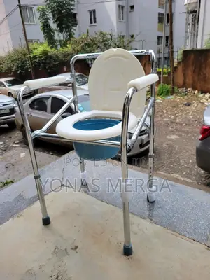 Photo - Toilet Chair期ءsold Man Bathing Toilet~~Durablefolding Potty