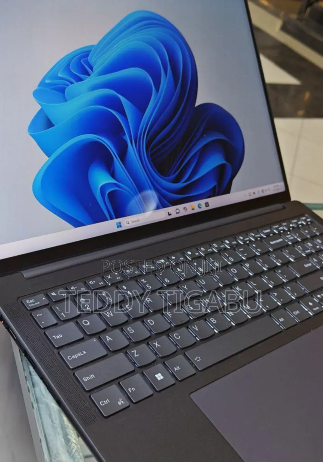 New Laptop Lenovo Yoga 9i 32GB Intel Core I9 SSD 1T