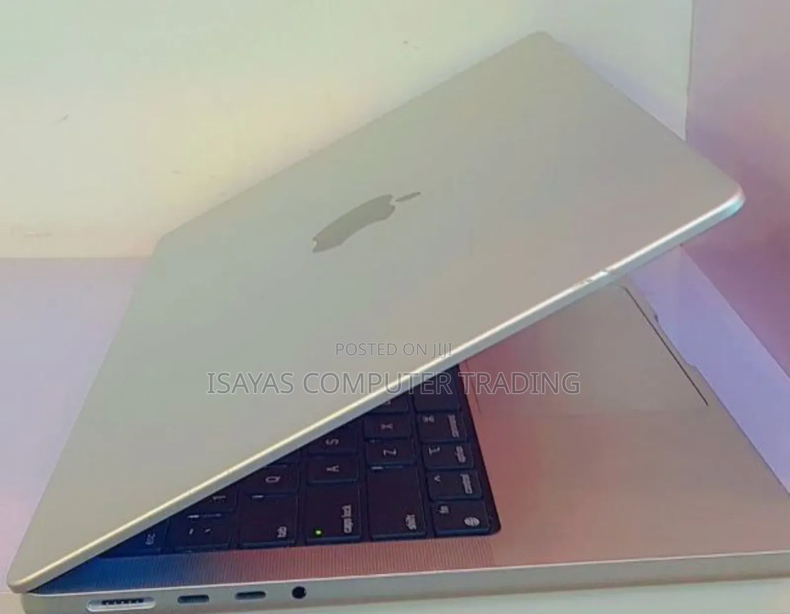 New Laptop Apple MacBook Pro 2021 M1 16GB SSD 512GB