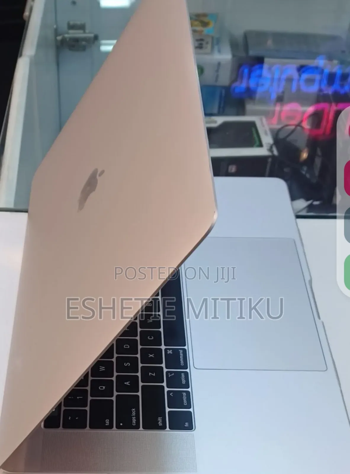 New Laptop Apple MacBook Pro 2018 16GB Intel Core I9 SSD 512GB