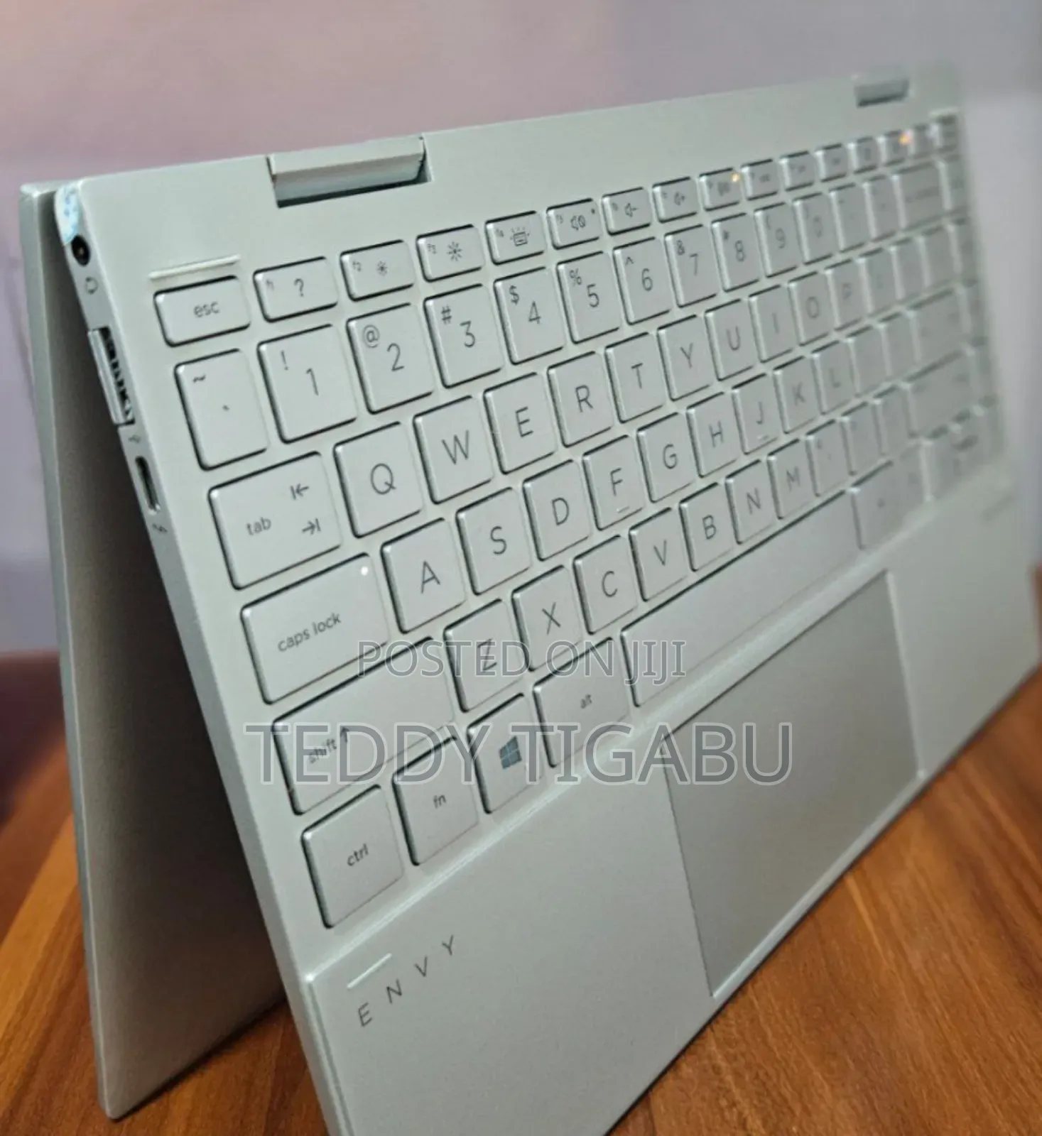 New Laptop HP Envy X360 8GB Intel Core I7 SSD 512GB