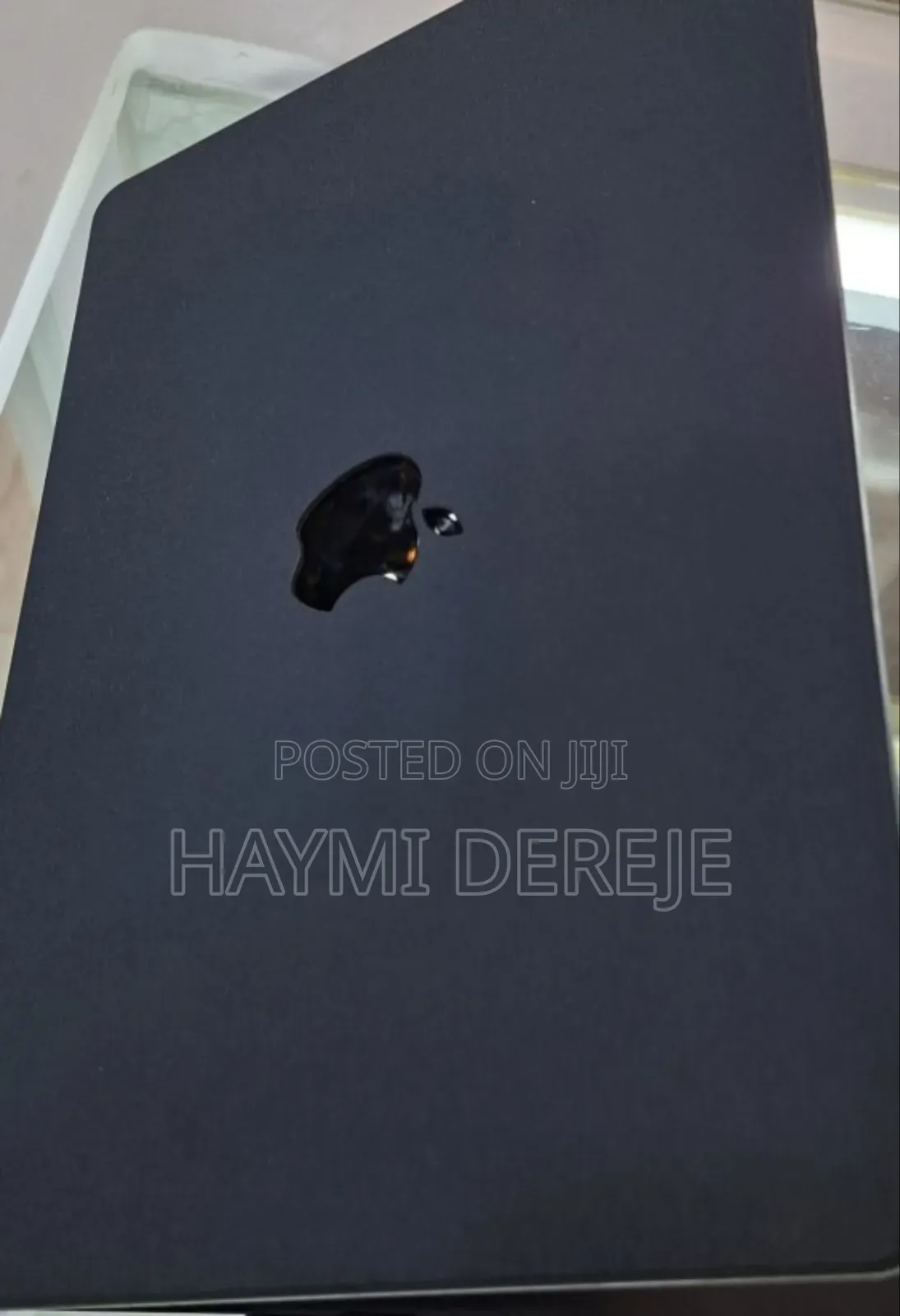 New Laptop Apple MacBook Pro 2019 8GB Intel Core I7 SSD 256GB