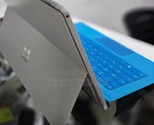 New Laptop Microsoft Surface Pro 7 8GB Intel Core I5 SSD 128GB