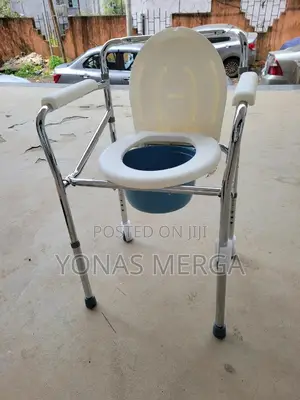 Photo - Commode Pot朔٧multi-Function:The Chairةةtoilet Chair豆0toilet