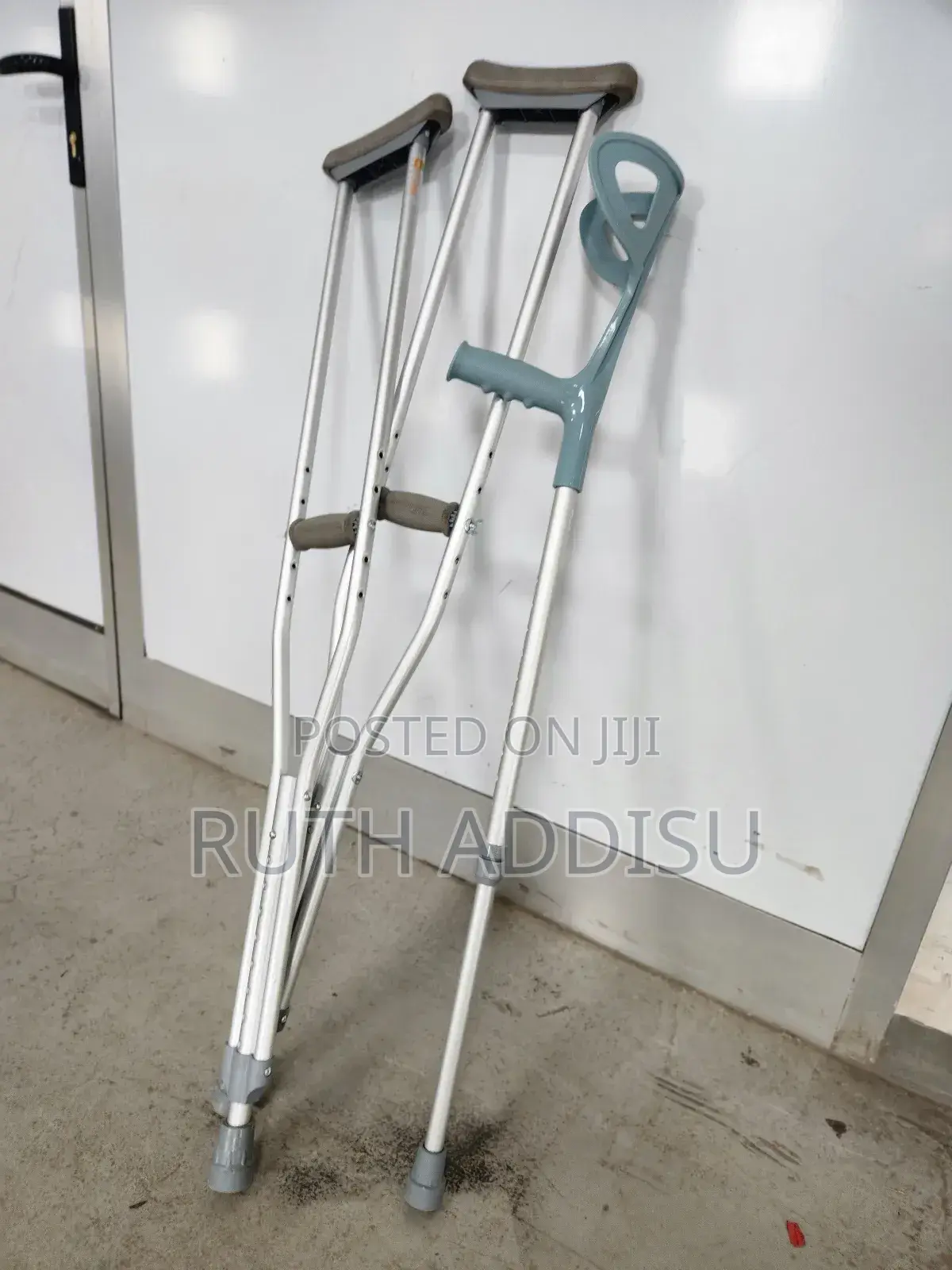 Crutches鴦我crutches遠離bilateral Crutches袴吋axillary Crutches
