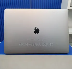 Photo - New Laptop Apple MacBook Pro 2019 64GB Intel Core I9 SSD 512GB