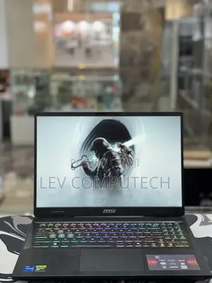 New Laptop MSI Crosshair 17 16GB Intel Core I7 SSD 1T