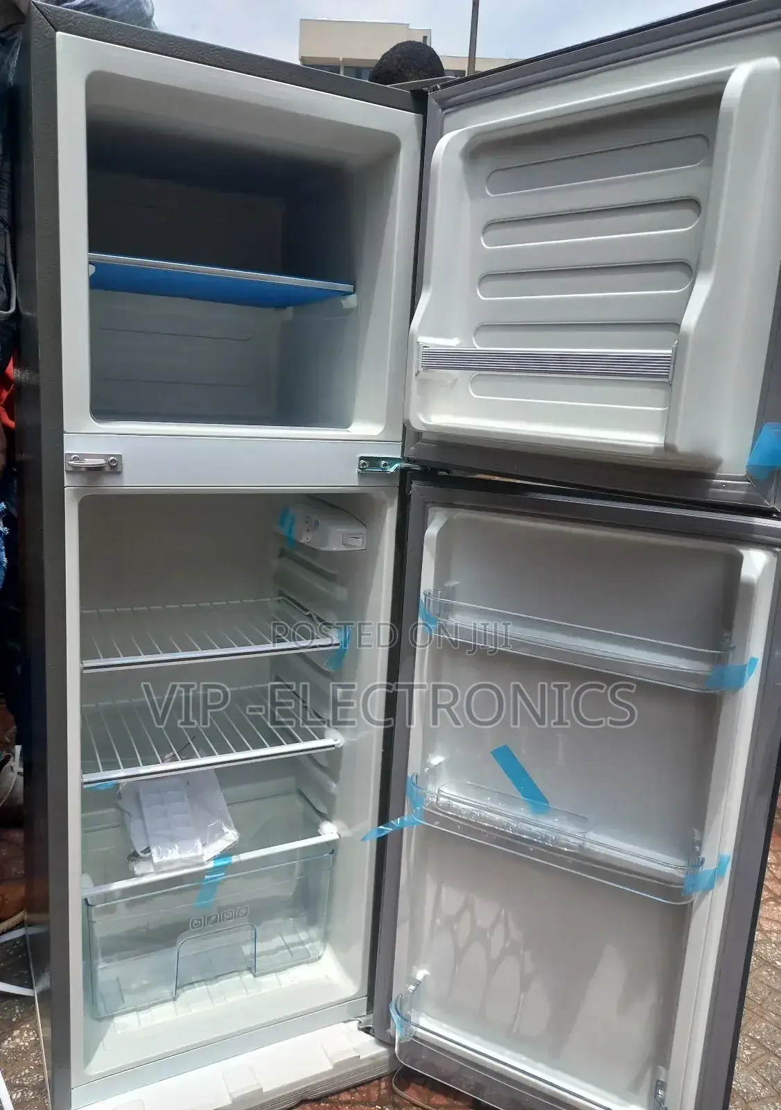 Frost Refrigerator 205
