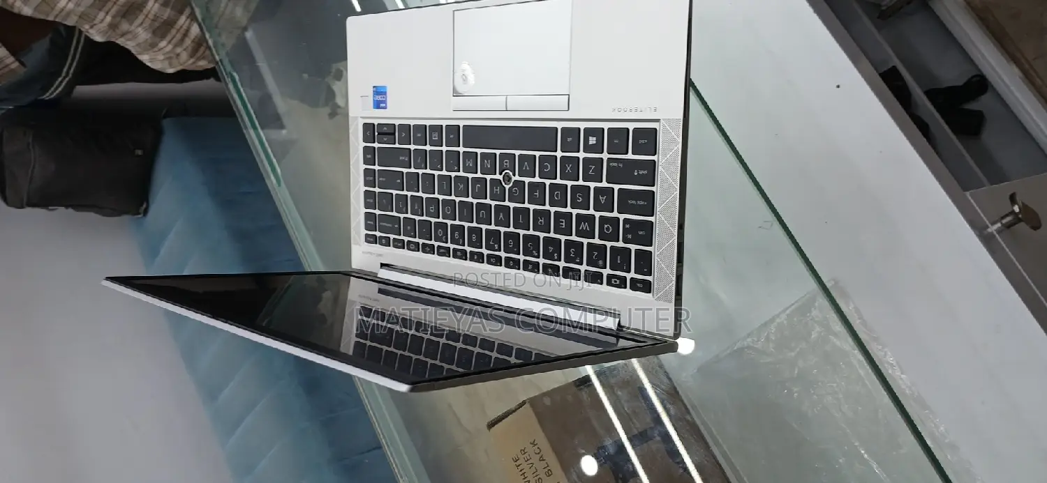 New Laptop HP EliteBook 840 16GB Intel Core I7 SSD 512GB
