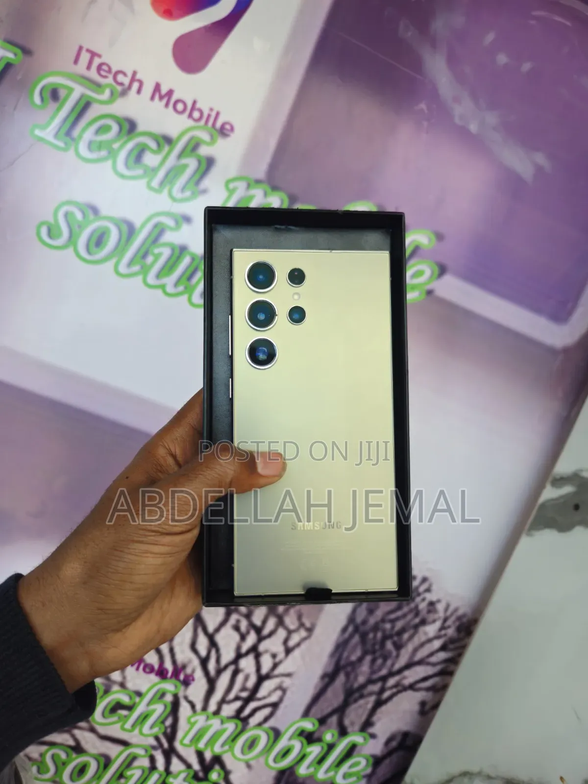 New Samsung Galaxy S24 Ultra 256 GB Gold