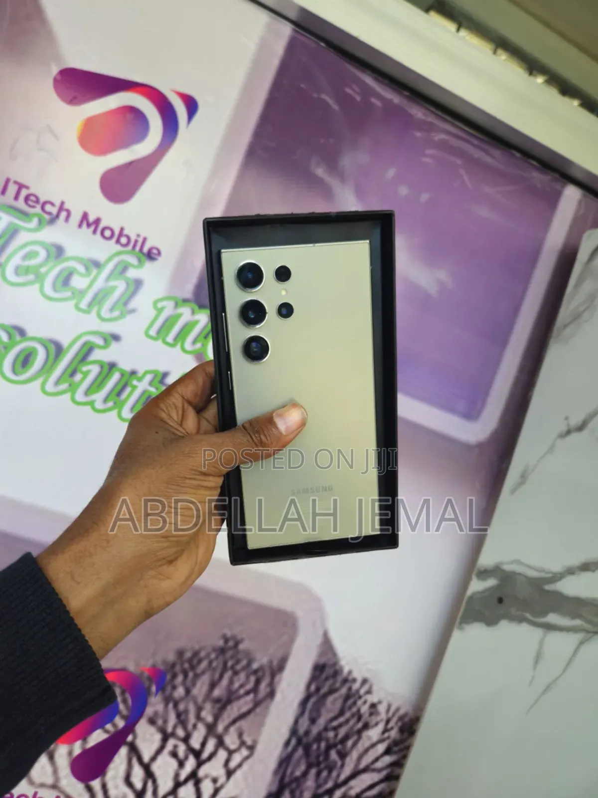 New Samsung Galaxy S24 Ultra 256 GB Gold