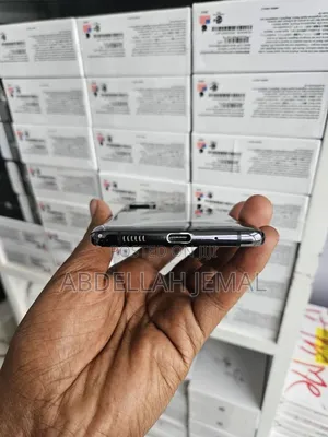 New Samsung Galaxy S20+ 128 GB Black