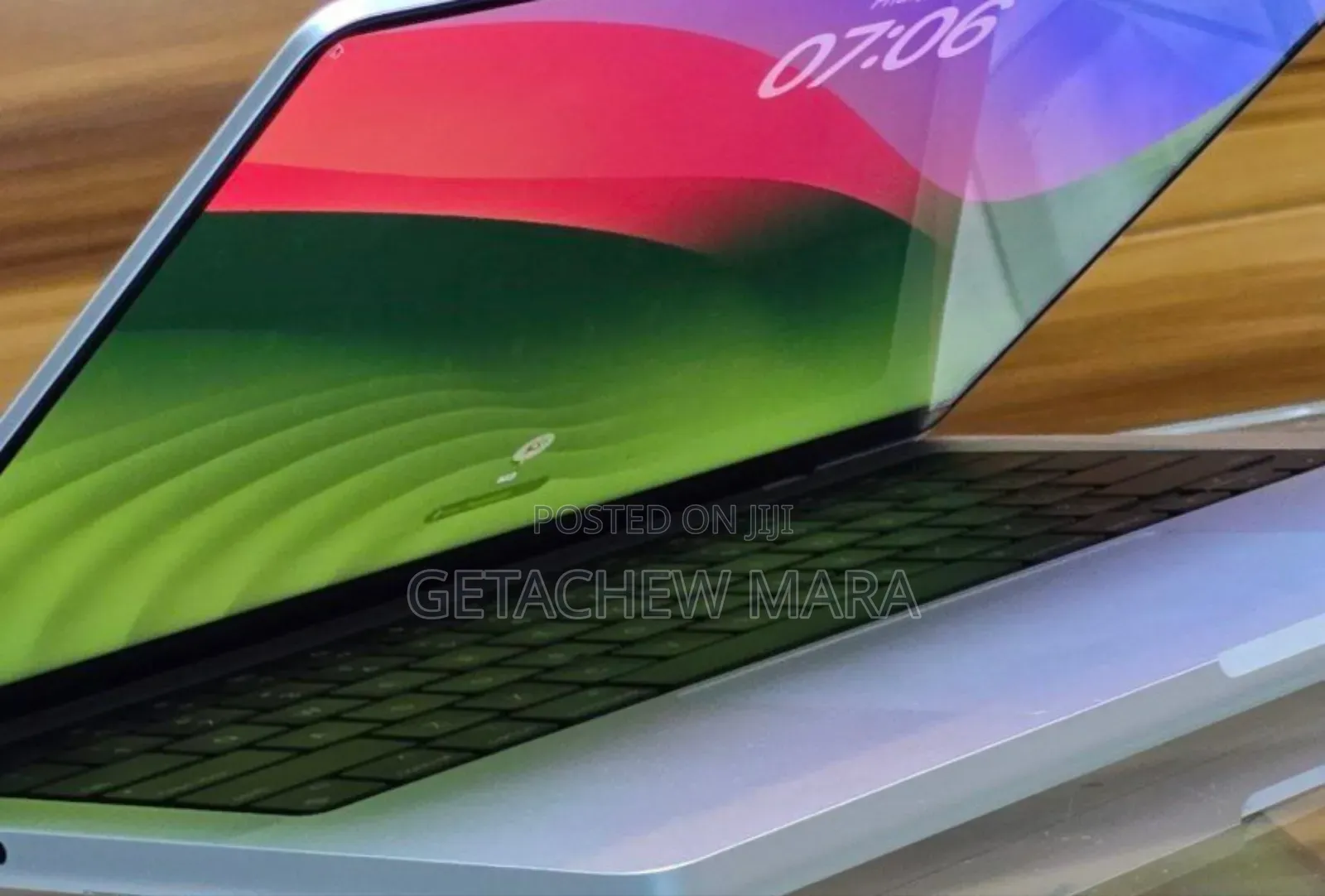 New Laptop Apple MacBook Pro M1 8GB Intel Core I5 SSD 512GB