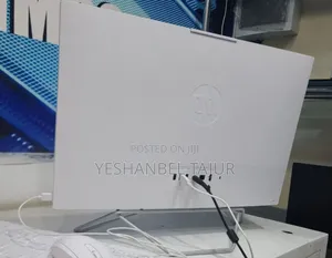 Photo - New Laptop HP 8GB Intel Core I5 SSD 512GB