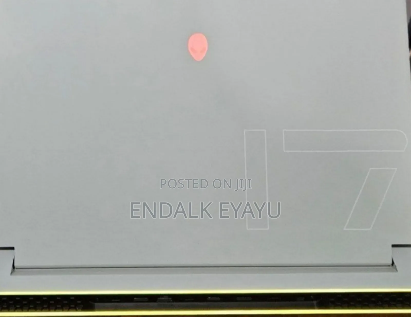 New Laptop Alienware M17x R2 16GB Intel Core I7 SSD 1T